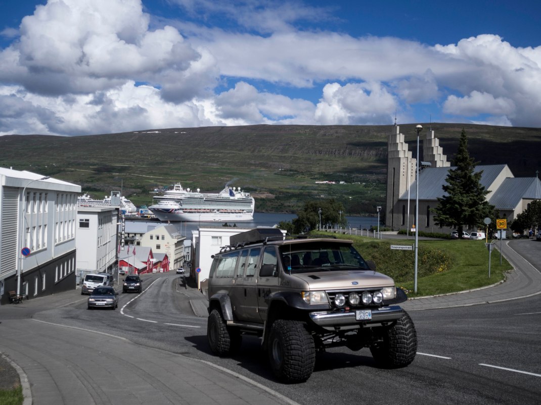 Icelandic cars! | Crank & Cog cycle tour of Iceland.